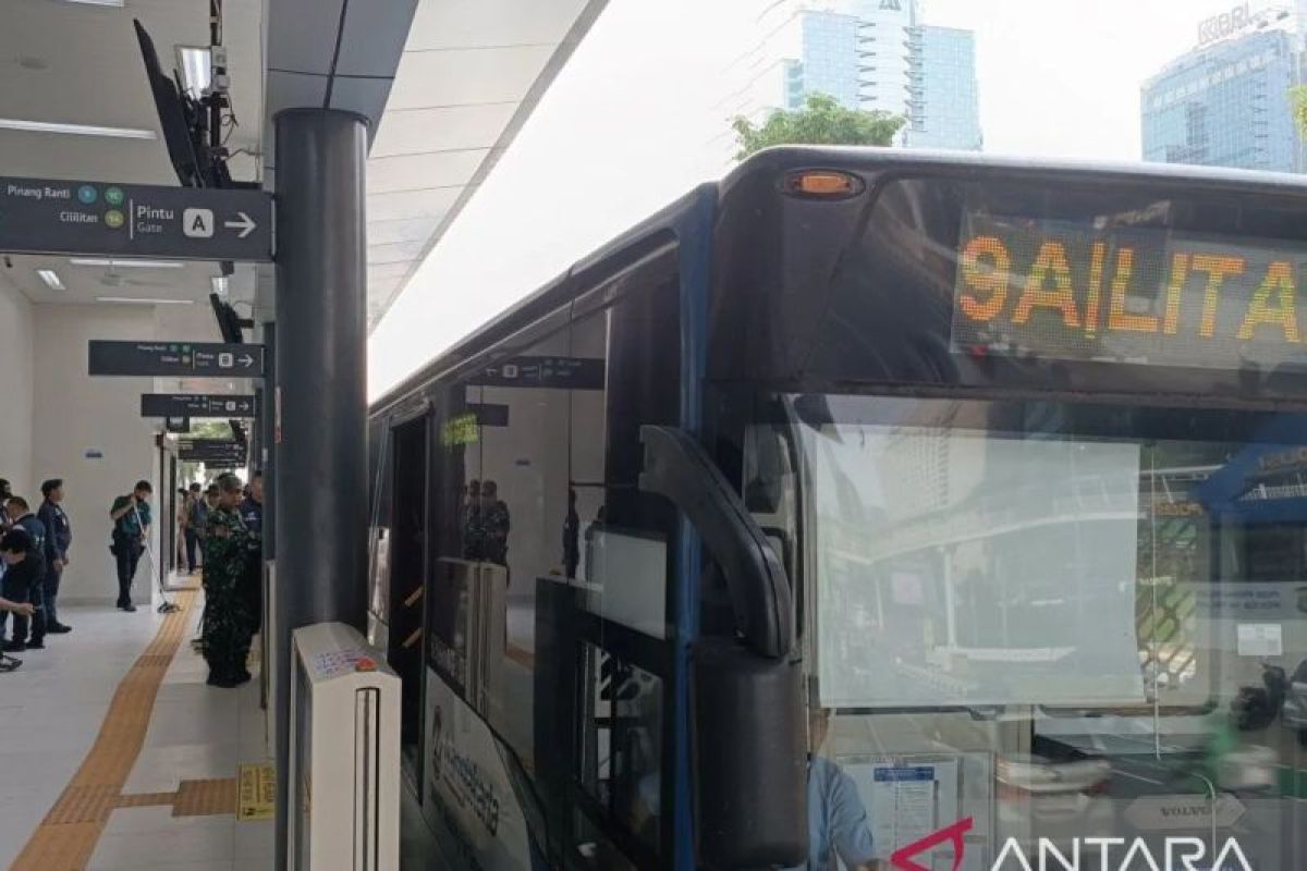 TransJakarta sanggup hentikan operasi Mikrotrans yang dimaksud tak sesuai aturan