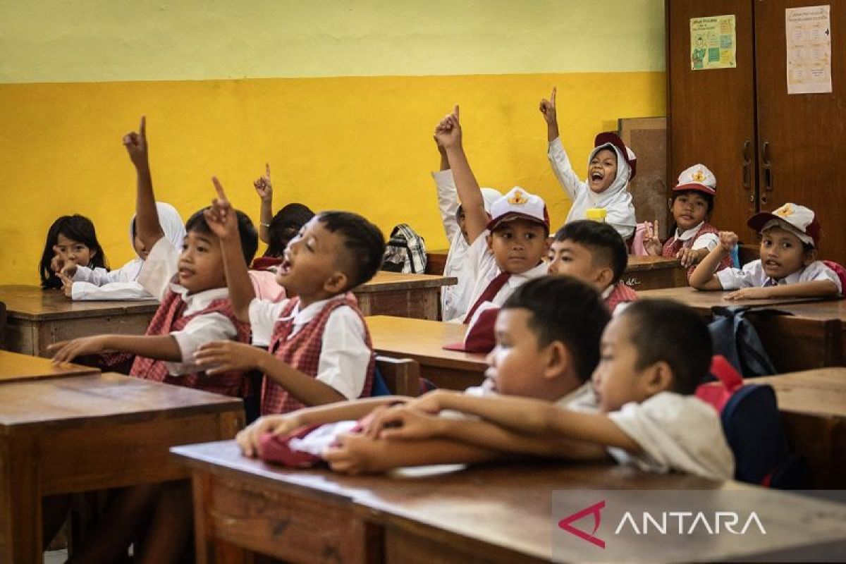 DPRD DKI terima sejumlah laporan ijazah ditahan pihak sekolah